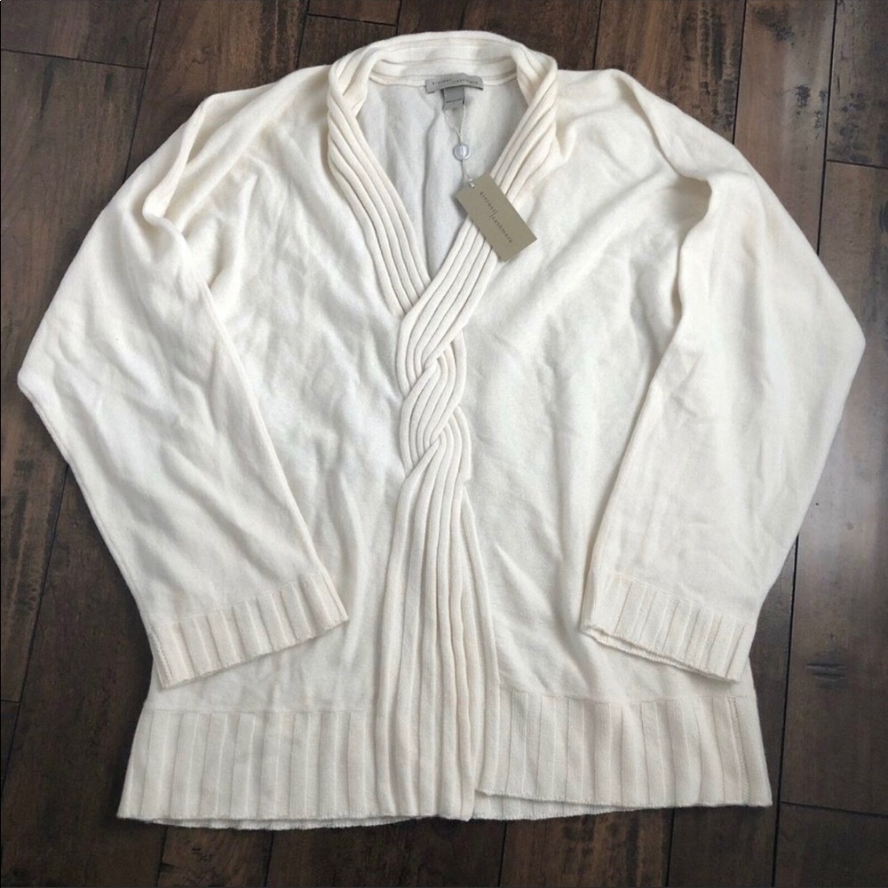 New with tag Kinross Cashmere sweater
